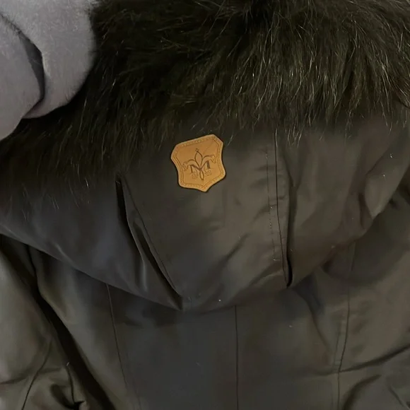 MACKAGE Trish down coat with blue fox fur Signature Collar, Like New, Black, S/P - Picture 7 of 7